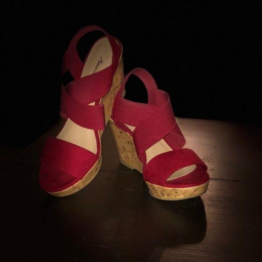 American Eagle Wedges